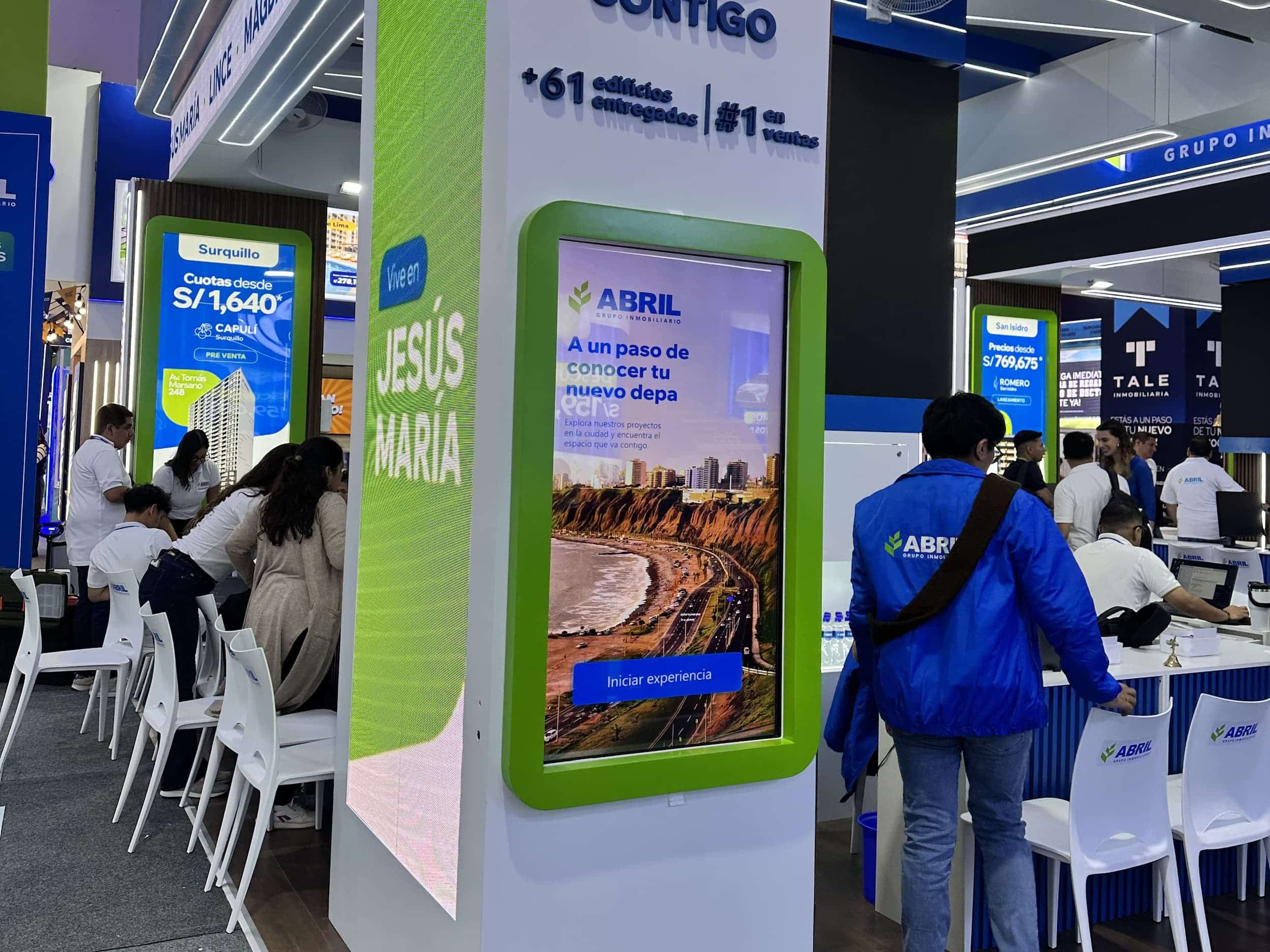 Tótem Interactivo de Proyectos Inmobiliarios – Grupo Abril, proyecto digital desarrollado por CRUD Agency