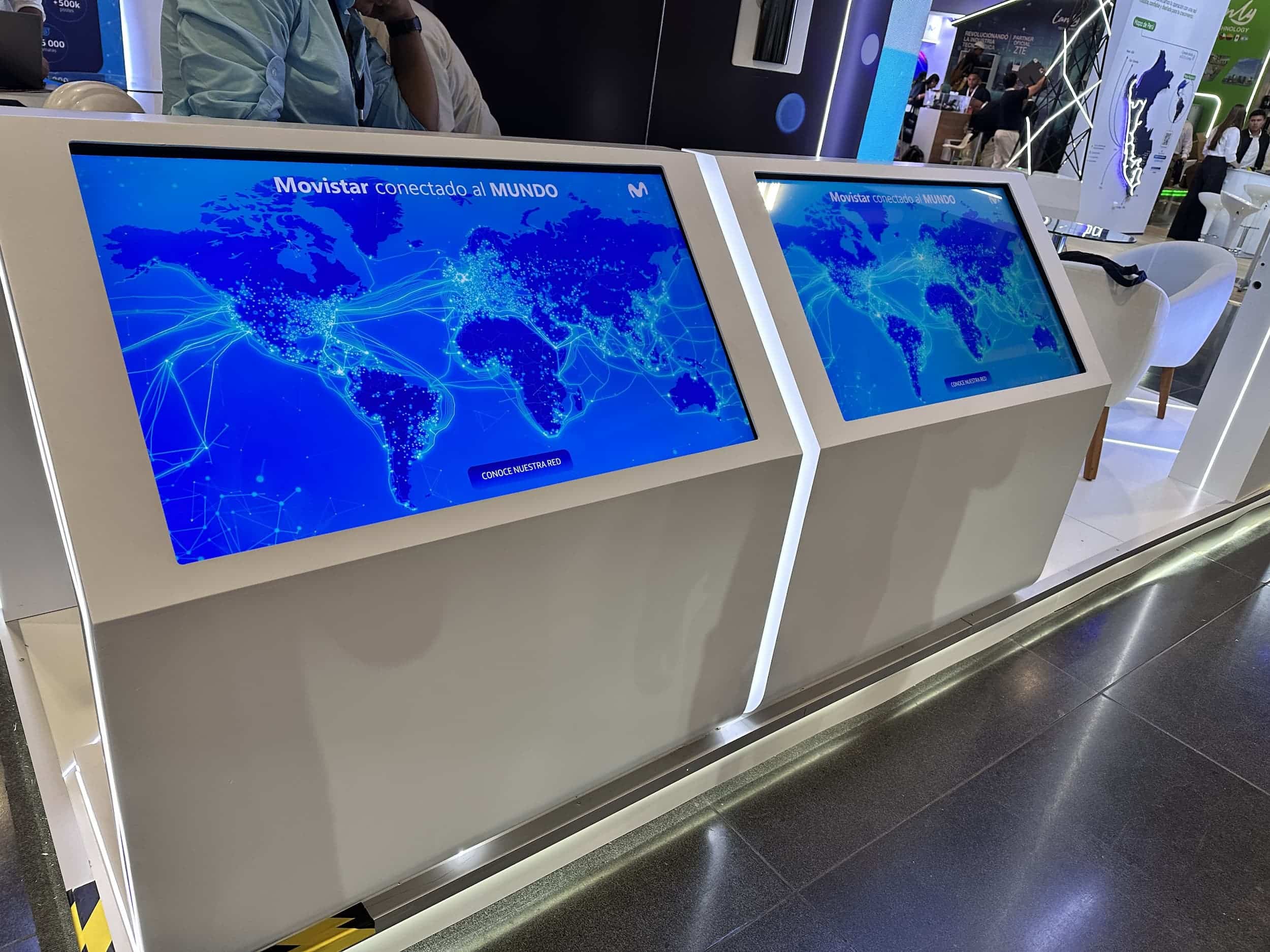 Tótem Interactivo para Visualización de la Red de Telecomunicaciones Movistar, proyecto digital desarrollado por CRUD Agency